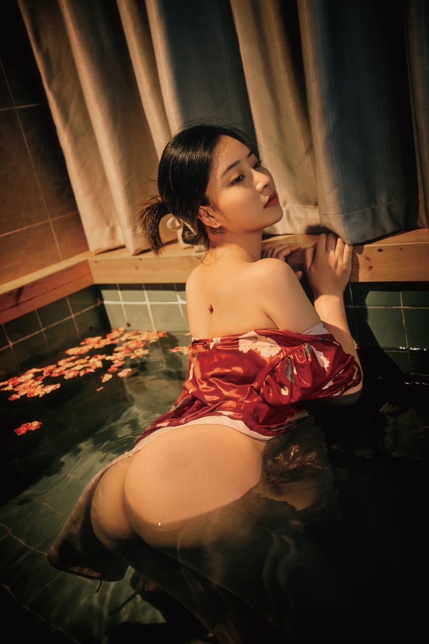 年年 NO.008 秋沐 [44P 355MB]-年年写真站