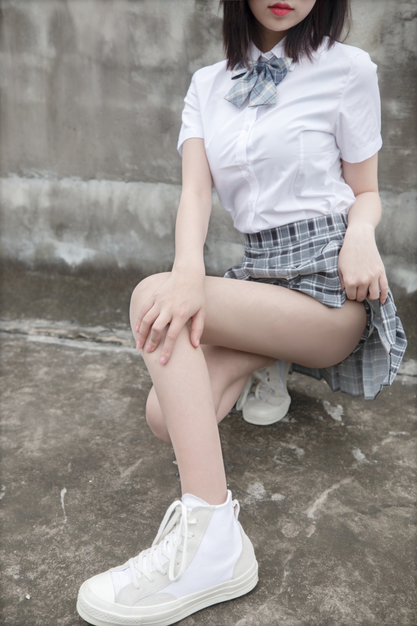 图片[5]-年年 NO.017 校服JK [78P1V 1.34GB]-年年写真站
