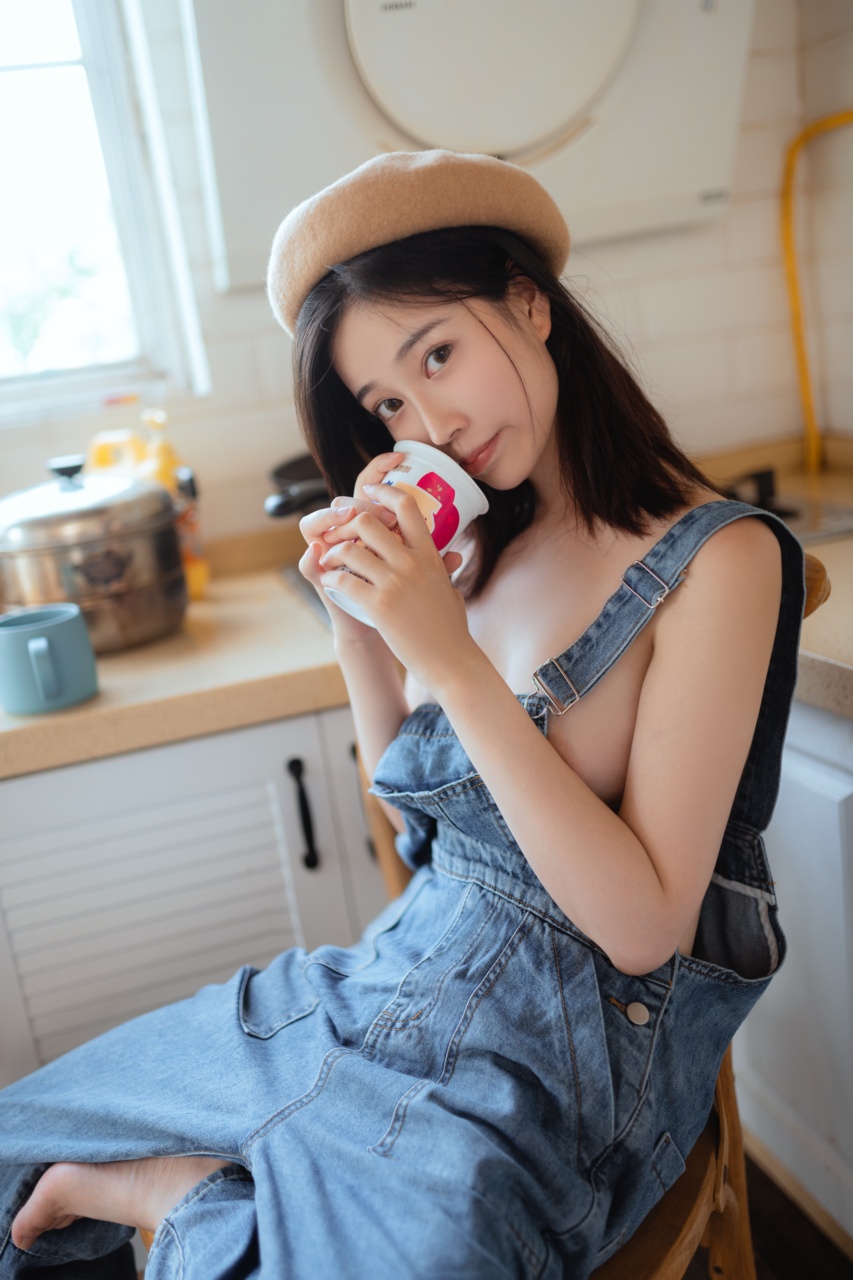 图片[4]-年年 NO.023 宝宝饿了 [32P 201MB]-年年写真站