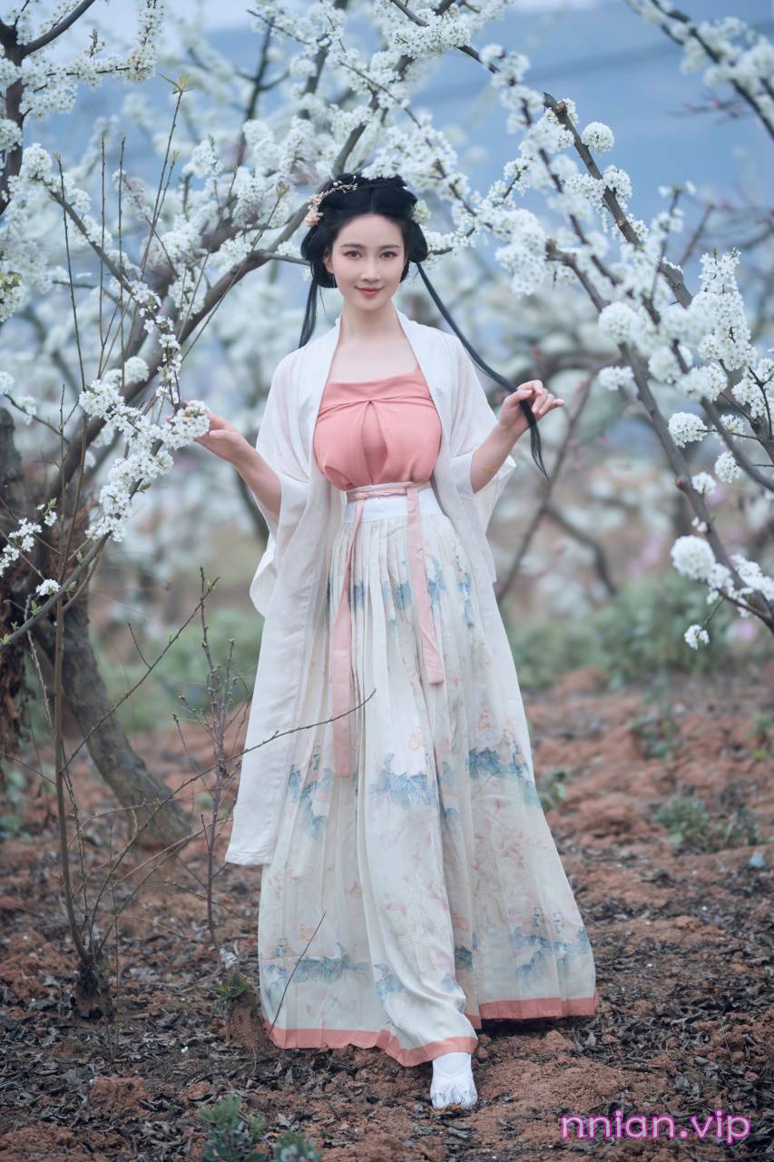 图片[3]-年年 NO.058 三月榕 [51P 336MB] - 年年写真站-年年写真站